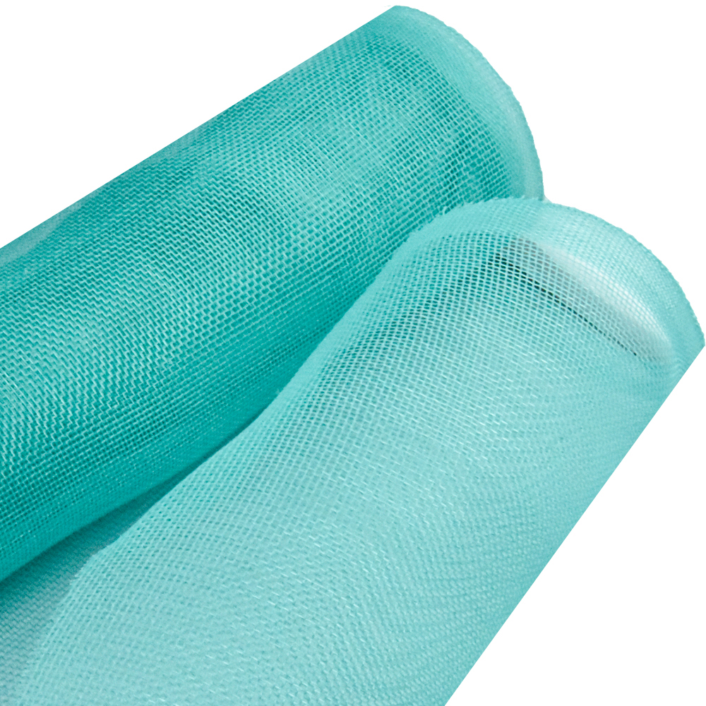 En -gros de fereastră din fibră de sticlă cu plasă de plasă de țânțari verzi