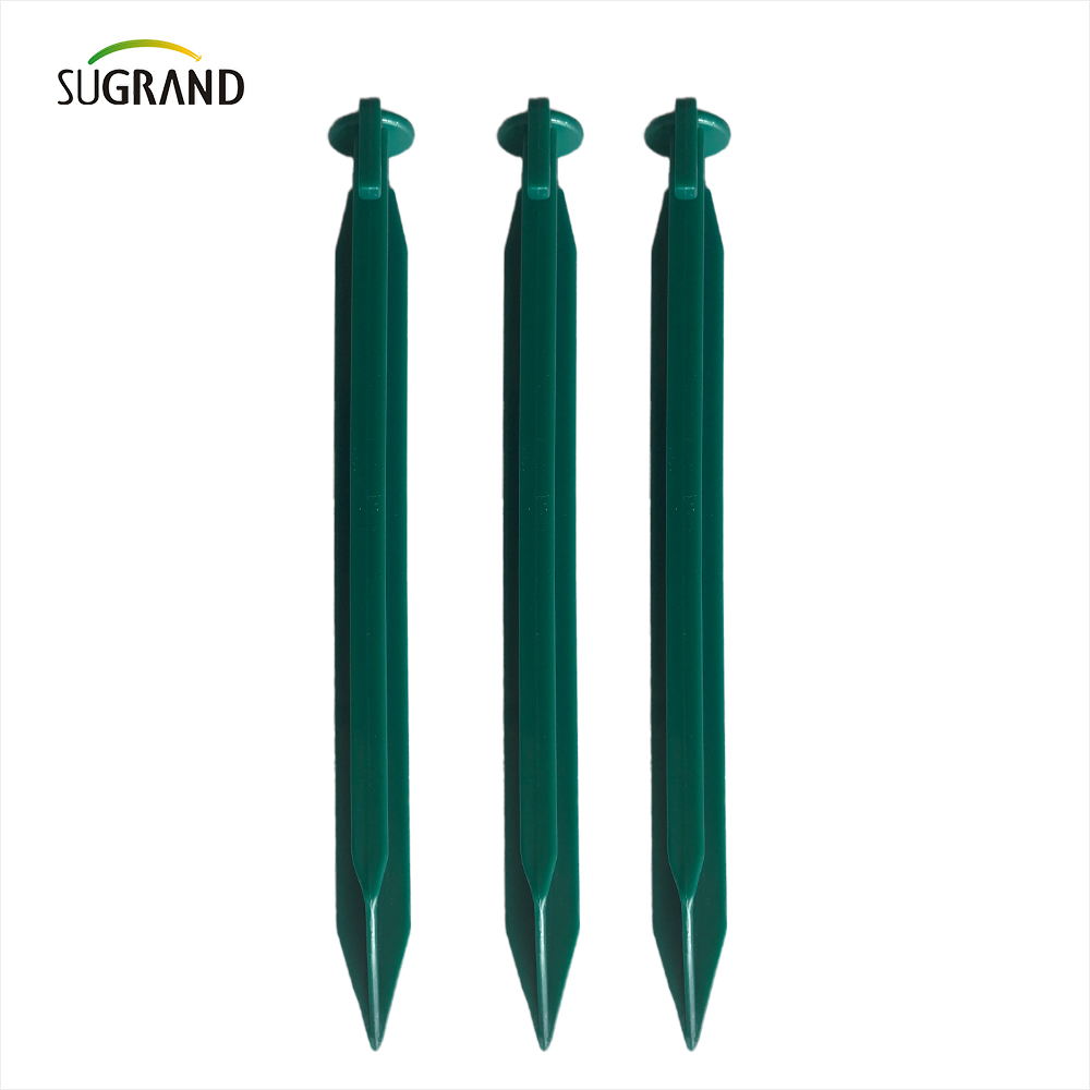 Pânză de grădinăre fixă ​​din plastic negru de grădinărit nu este ușor de decojat